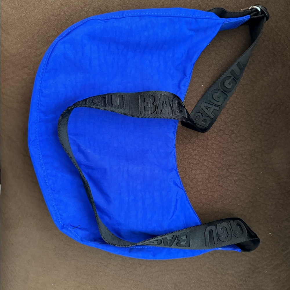 Baggu Medium Nylon Crescent Bag Blue